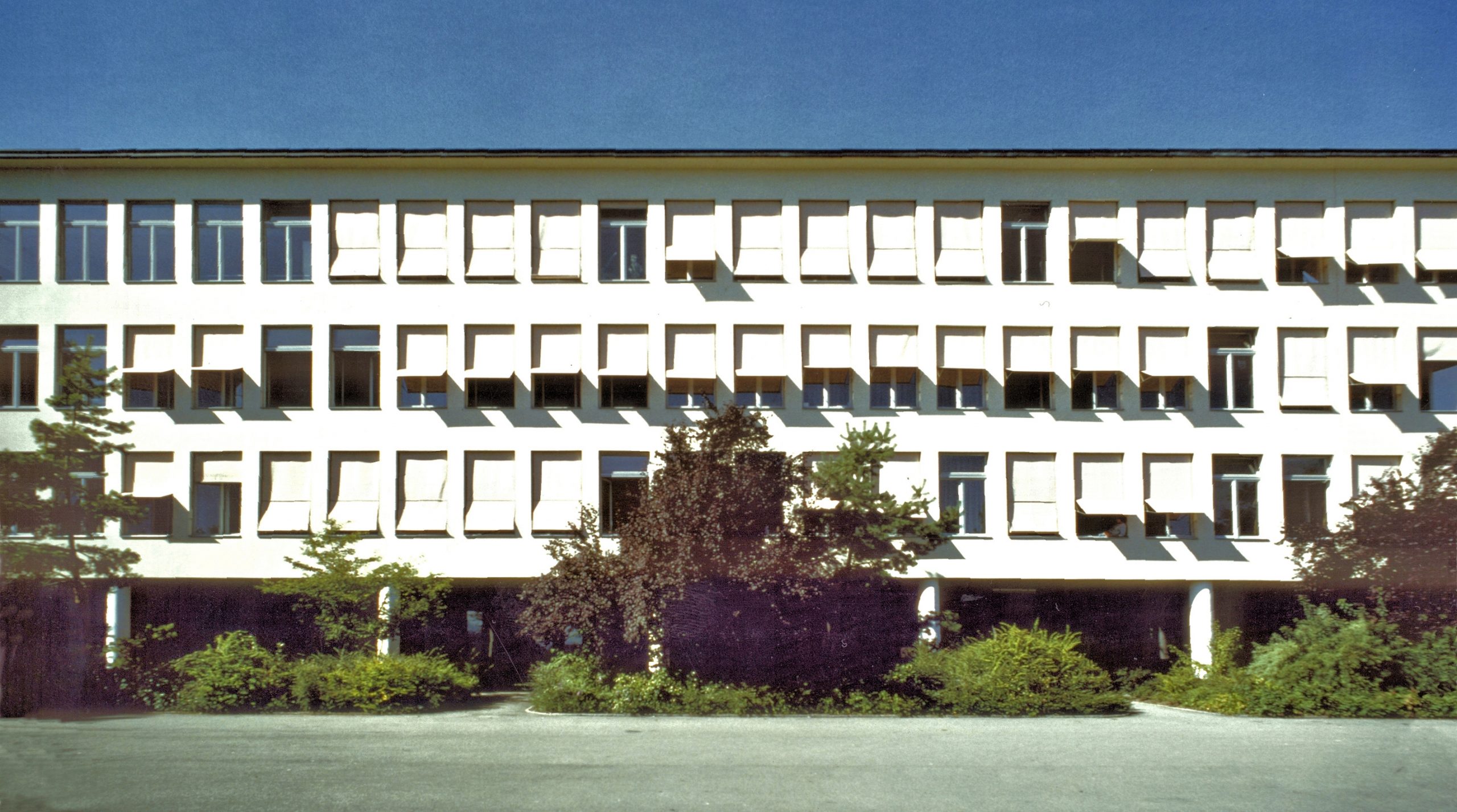 7501 Schulhaus Buhnrain